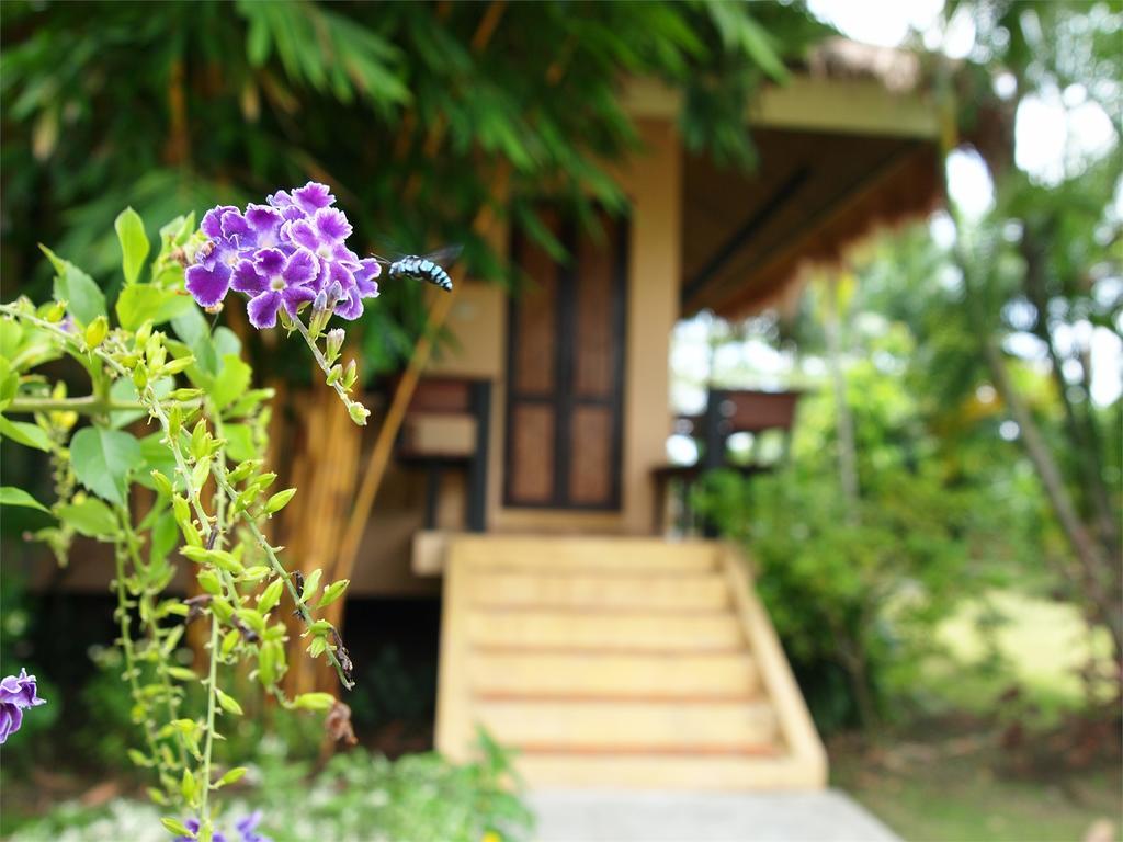 Ingnatee Resort Pathum Thani Exterior photo
