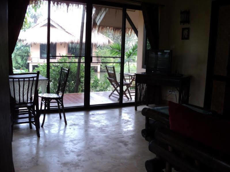 Ingnatee Resort Pathum Thani Exterior photo